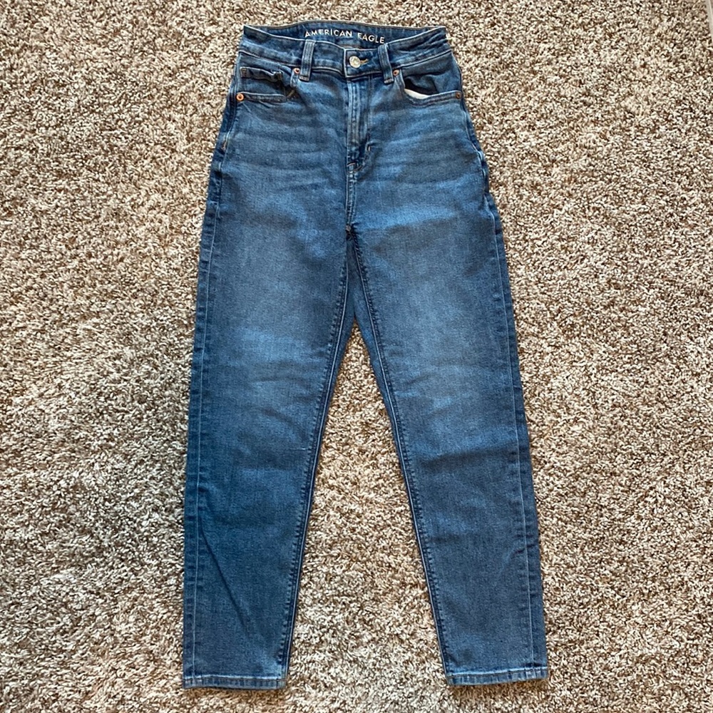 American Eagle Outfitters Mom jeans
